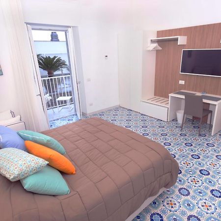 Domus Lina Villa ซอร์เรนโต ภายนอก รูปภาพ